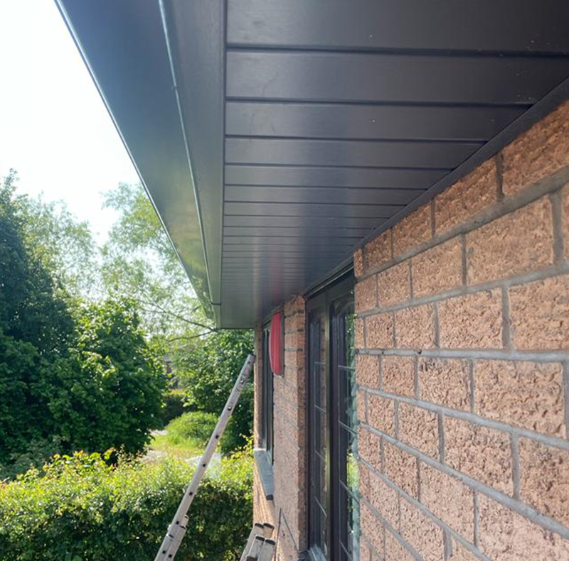 Soffits Installation